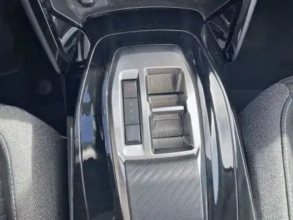 Photo 13 Peugeot 208  Electrique 50 kWh 136ch