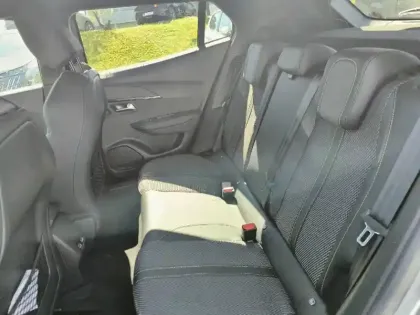 Photo 11 Peugeot 2008 Gén. II Ph2 GT 5