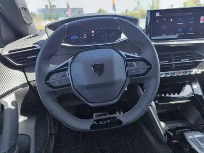 Photo 8 Peugeot 2008 Gén. II Ph2 GT 5