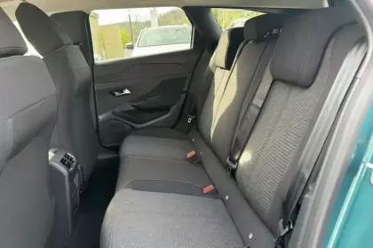 Photo 10 Peugeot 308  SW BlueHDi 130ch S&S EAT8