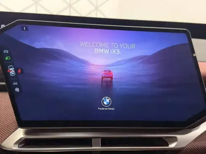 Photo 83 BMW X3 i 50 xDrive