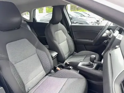 Photo 11 Renault Captur  E-Tech 145 - 21