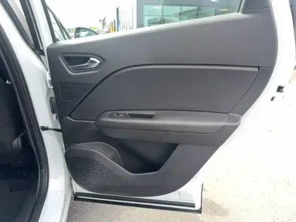 Photo 24 Renault Captur  E-Tech 145 - 21