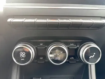 Photo 39 Renault Captur  E-Tech 145 - 21