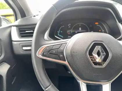 Photo 28 Renault Captur  E-Tech 145 - 21