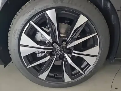 Photo 12 Peugeot 308  Hybrid 145 e-DCS6