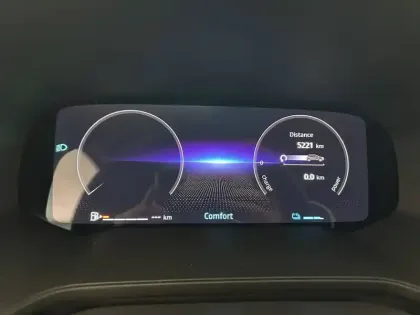 Photo 25 Renault Captur  E-Tech full hybrid 145 ch