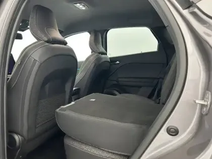 Photo 38 Renault Captur  E-Tech full hybrid 145 ch