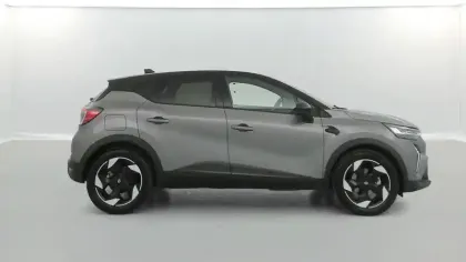 Photo 14 Renault Captur  E-Tech full hybrid 145 ch