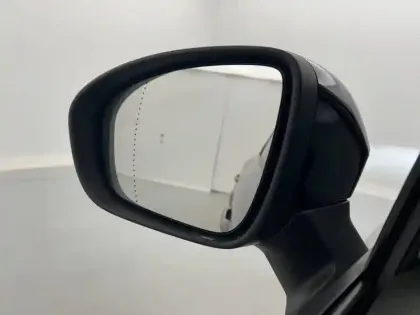 Photo 39 Renault Captur  E-Tech full hybrid 145 ch