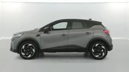 Photo 10 Renault Captur  E-Tech full hybrid 145 ch