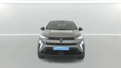 Photo 15 Renault Captur  E-Tech full hybrid 145 ch