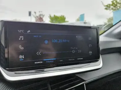 Photo 19 Peugeot 208  Hybrid 110 ch e-DCS6