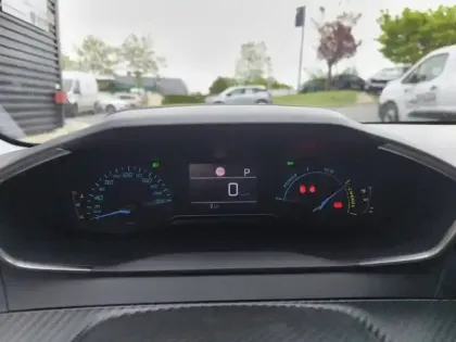 Photo 9 Peugeot 208  Hybrid 110 ch e-DCS6