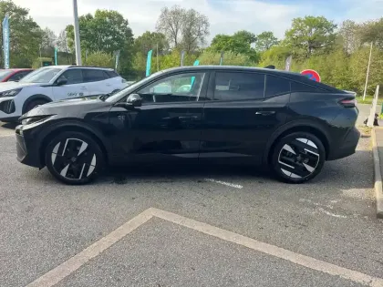 Photo 19 Peugeot 408  Hybrid 145 e-DCS6
