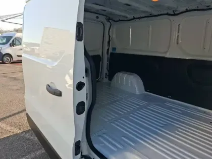 Photo 16 Renault Trafic  FG BLUE DCI 130 L2H1 3T GSR2