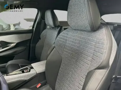 Photo 8 Peugeot 3008  Electrique 210 ch 73 kWh