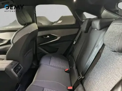 Photo 9 Peugeot 3008  Electrique 210 ch 73 kWh