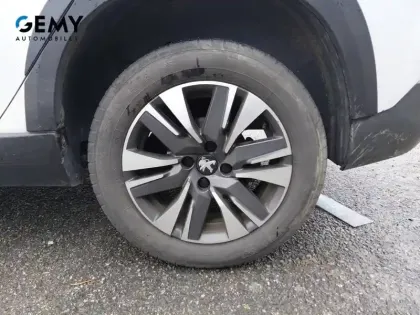 Photo 10 Peugeot 2008 Gén. I Ph2 Allure 5