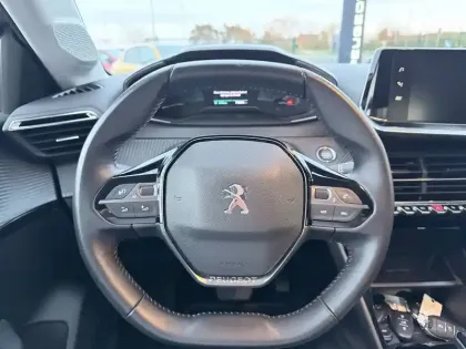 Photo 51 Peugeot 208  Electrique 50 kWh 136ch