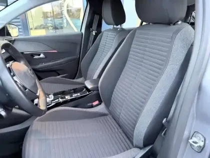 Photo 49 Peugeot 208  Electrique 50 kWh 136ch