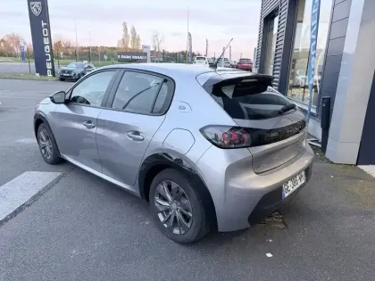 Photo 40 Peugeot 208  Electrique 50 kWh 136ch