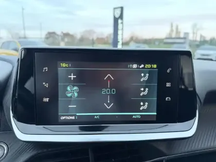 Photo 57 Peugeot 208  Electrique 50 kWh 136ch