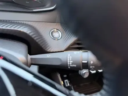 Photo 54 Peugeot 208  Electrique 50 kWh 136ch