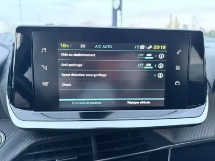 Photo 61 Peugeot 208  Electrique 50 kWh 136ch