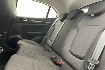 Photo 42 Renault Megane  IV Berline TCe 140 EDC
