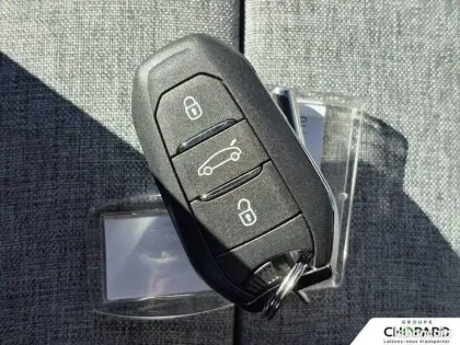 Photo 53 Peugeot 3008  Plug-in Hybrid 195 e-DCS7