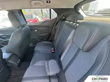 Photo 18 Peugeot 2008  PureTech 130 S&S BVM6