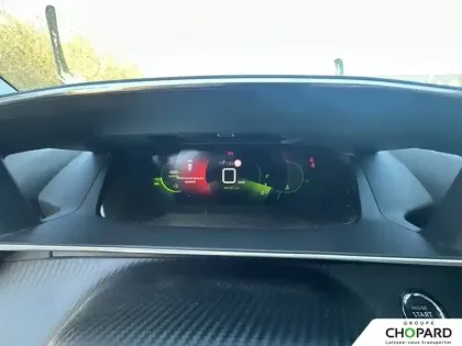 Photo 16 Peugeot 2008  PureTech 130 S&S BVM6