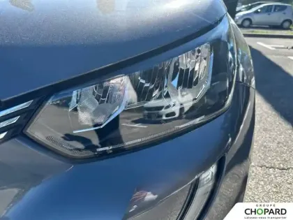 Photo 21 Peugeot 2008  PureTech 130 S&S BVM6