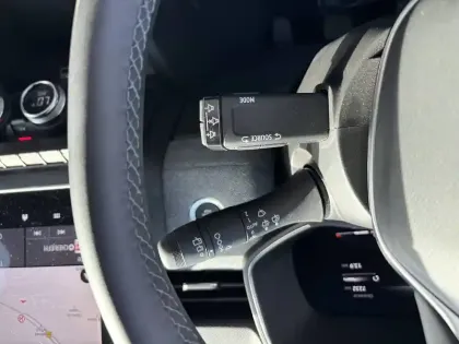 Photo 30 Renault Captur  E-Tech hybride 145