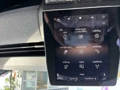 Photo 33 Renault Captur  E-Tech hybride 145