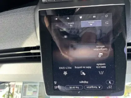 Photo 35 Renault Captur  E-Tech hybride 145