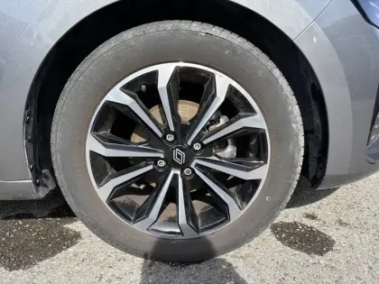 Photo 13 Renault Captur  E-Tech hybride 145