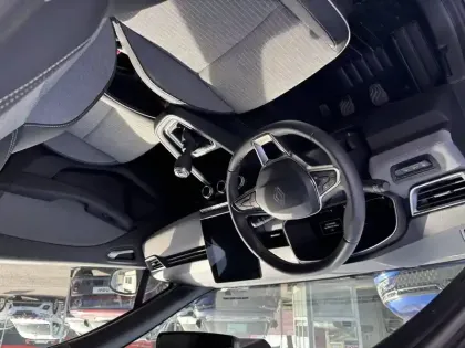 Photo 24 Renault Captur  E-Tech hybride 145