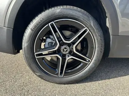 Photo 6 Mercedes GLB  200 d 8G-DCT