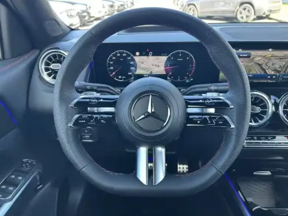 Photo 5 Mercedes GLB  200 d 8G-DCT