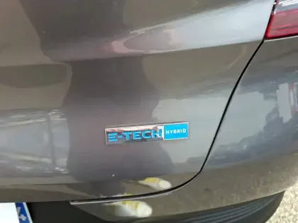 Photo 23 Renault Captur  E-Tech 145 - 21