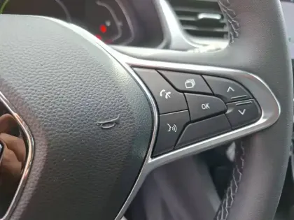 Photo 15 Renault Captur  E-Tech 145 - 21