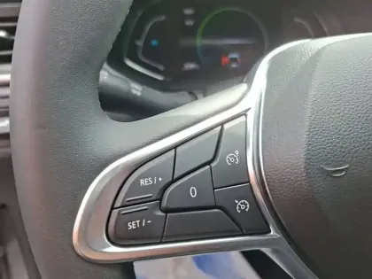 Photo 14 Renault Captur  E-Tech 145 - 21