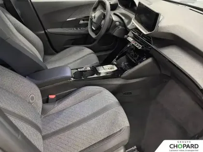 Photo 9 Peugeot 2008  Hybrid 145 e-DCS6