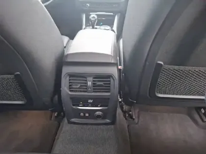 Photo 34 BMW Serie 3 Gén. VII (G20) Ph1 Edition Sport 4