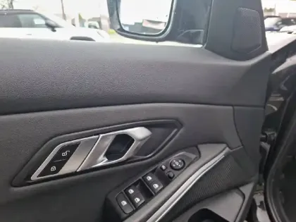 Photo 17 BMW Serie 3 Gén. VII (G20) Ph1 Edition Sport 4