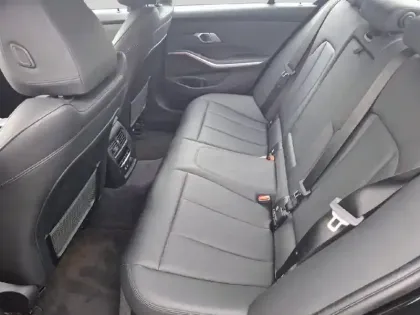 Photo 13 BMW Serie 3 Gén. VII (G20) Ph1 Edition Sport 4