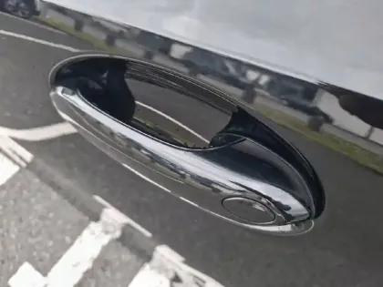 Photo 46 BMW Serie 3 Gén. VII (G20) Ph1 Edition Sport 4