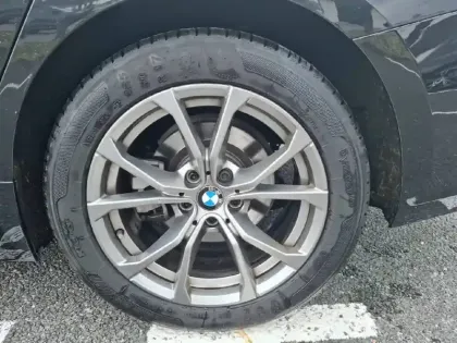 Photo 43 BMW Serie 3 Gén. VII (G20) Ph1 Edition Sport 4